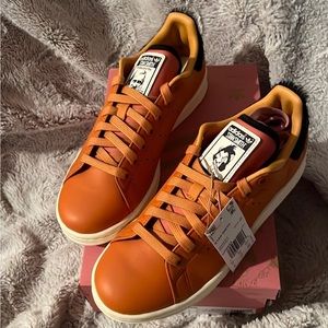 Adidas Stan smith -Disney Scar men’s size 6